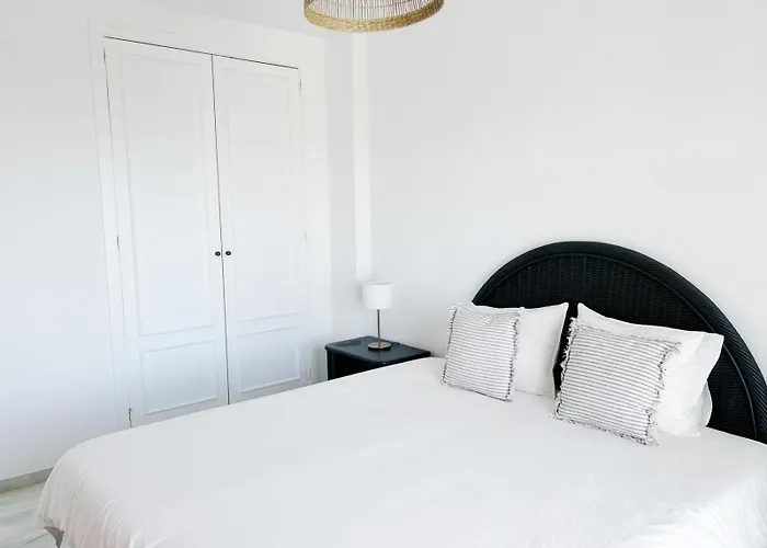 La Mairena - Duplex With Panoramic Sea Views شقة