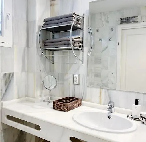 شقة La Mairena - Duplex With Panoramic Sea Views