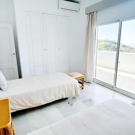 아파트 La Mairena - Duplex With Panoramic Sea Views
