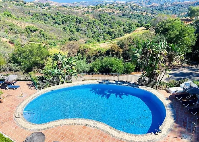 아파트 La Mairena - Duplex With Panoramic Sea Views *