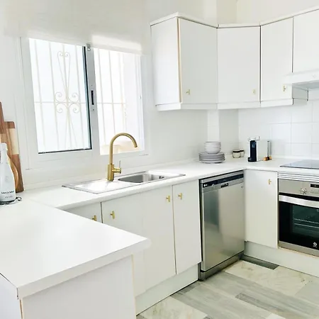 아파트 La Mairena - Duplex With Panoramic Sea Views