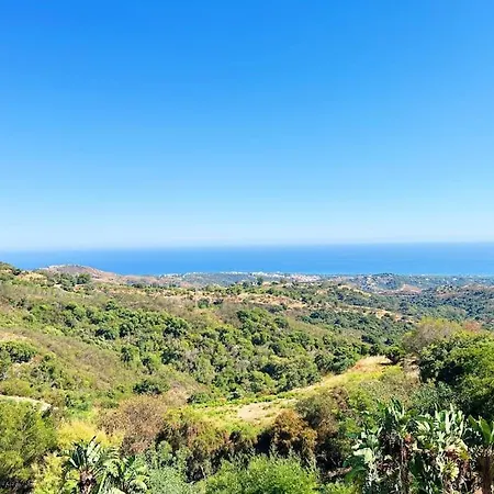 아파트 La Mairena - Duplex With Panoramic Sea Views