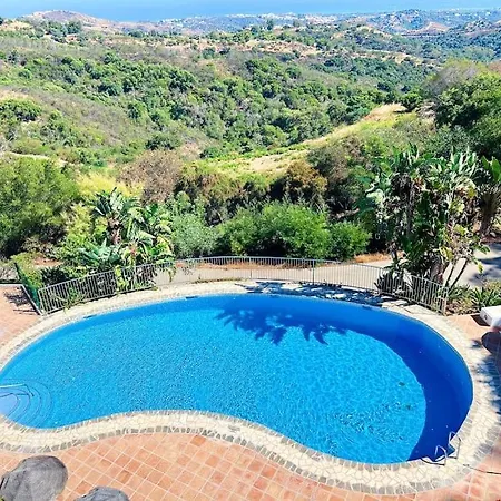 아파트 La Mairena - Duplex With Panoramic Sea Views *